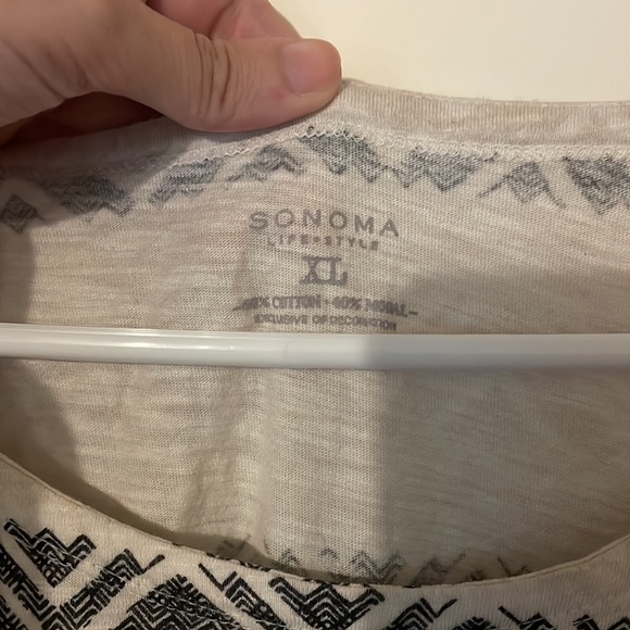 Patterned Dress - Picture 3 of 4